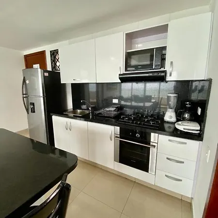 2p1-al3 Apartamento De 2 Alcobas Frente Al Mar Con Aire Acondicionado Y Wifi *